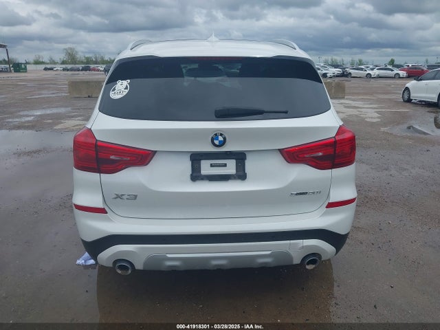 5UXTR7C5XKLR51552 BMW X3 Sdrive30i