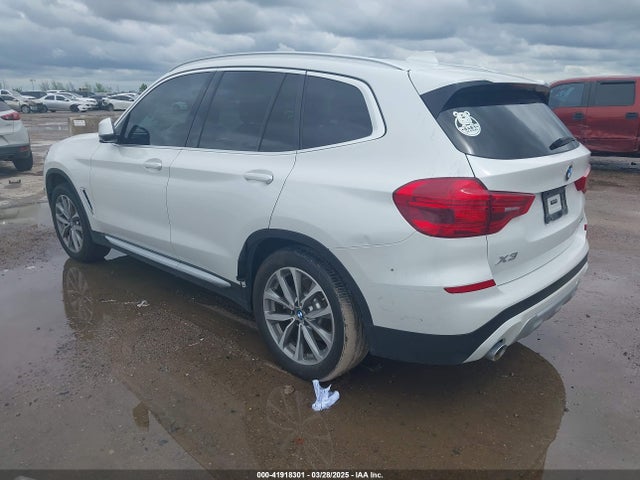 5UXTR7C5XKLR51552 BMW X3 Sdrive30i