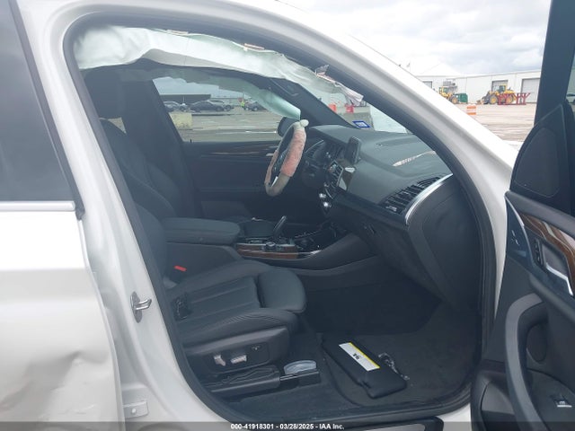5UXTR7C5XKLR51552 BMW X3 Sdrive30i