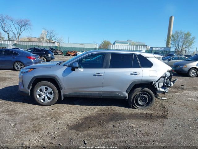 2T3G1RFV1RC396761 Toyota RAV4 LE