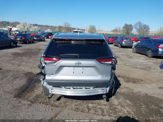 2T3G1RFV1RC396761 Toyota RAV4 LE
