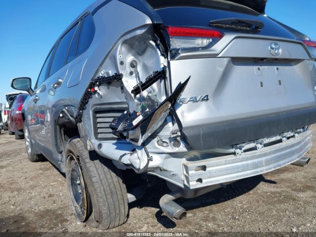 2T3G1RFV1RC396761 Toyota RAV4 LE