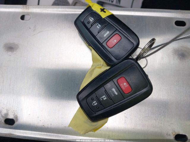 4T1B11HK0JU505771 Toyota CAMRY XLE
