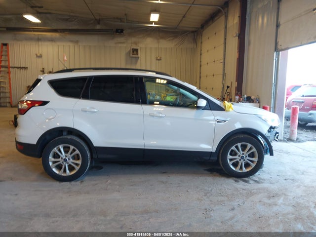 1FMCU0GDXJUB51833 Ford ESCAPE SE