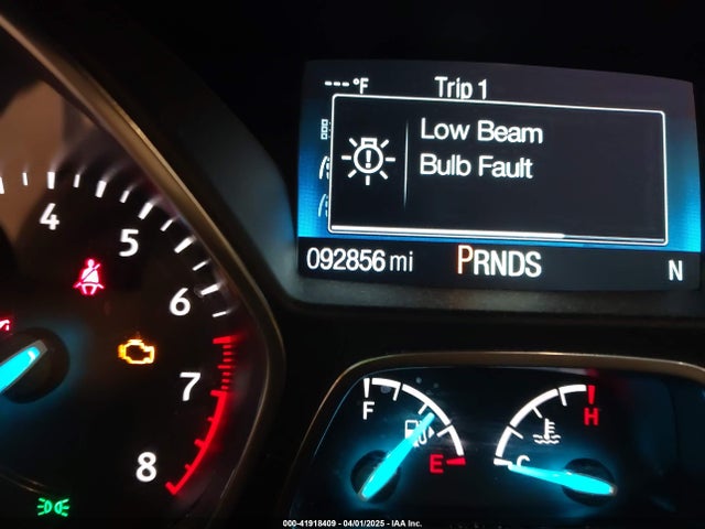 1FMCU0GDXJUB51833 Ford ESCAPE SE