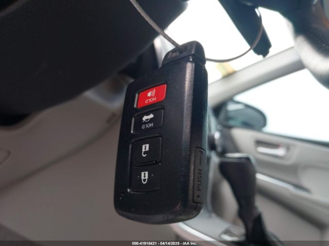 4T1BK1FK5HU577172 Toyota Camry Xle V6