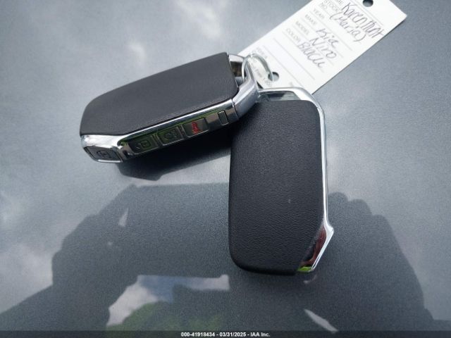 KNDCR3LE9P5085574 KIA NIRO EX