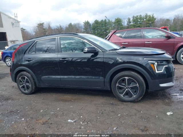KNDCR3LE9P5085574 KIA NIRO EX