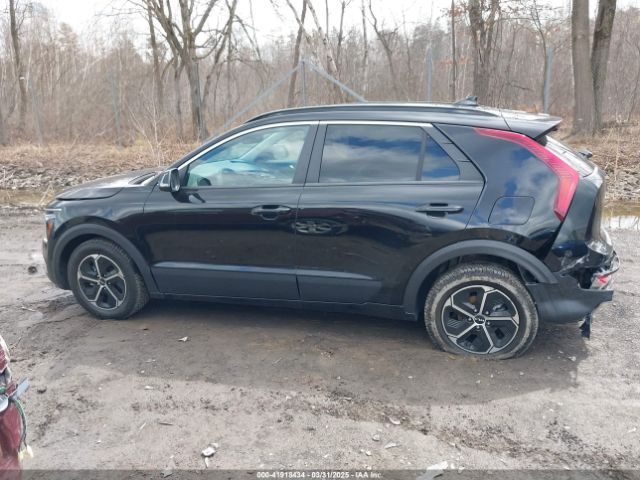 KNDCR3LE9P5085574 KIA NIRO EX