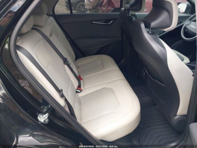 KNDCR3LE9P5085574 KIA NIRO EX