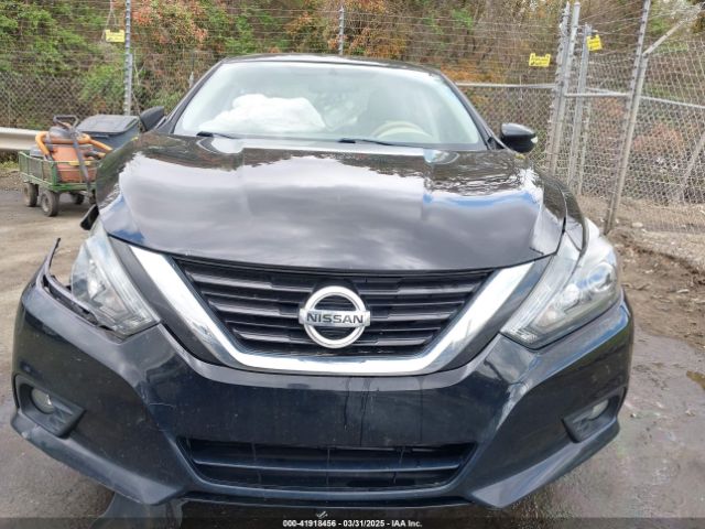 1N4AL3AP2JC196943 Nissan Altima 2.5 Sl