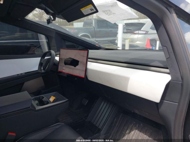 7G2CEHED8RA019428 Tesla Cybertruck All-wheel Drive