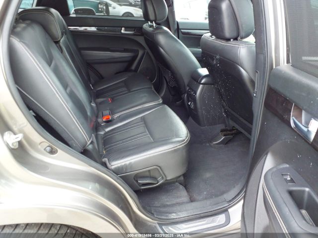 5XYKWDA79EG440486 KIA Sorento Limited V6