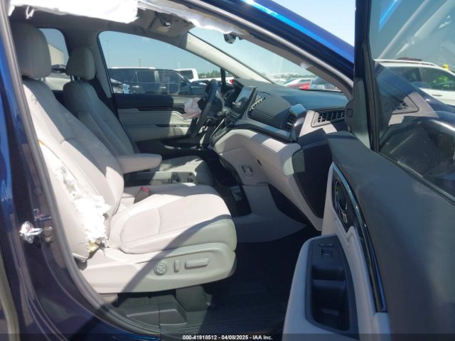 5FNRL6H89RB052835 Honda Odyssey Touring