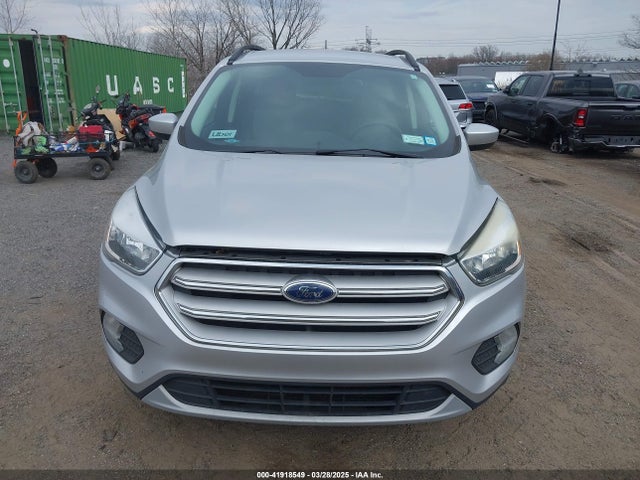 1FMCU0GD2JUA83561 Ford ESCAPE SE