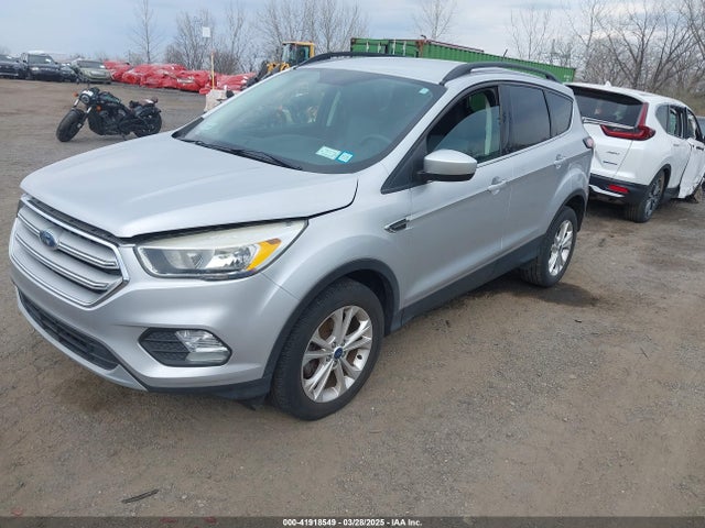 1FMCU0GD2JUA83561 Ford ESCAPE SE