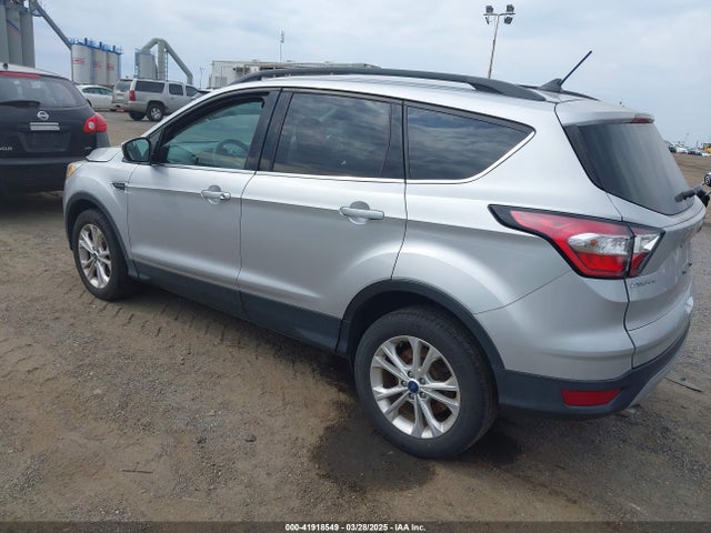 1FMCU0GD2JUA83561 Ford ESCAPE SE