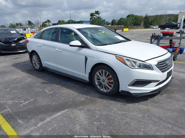 Hyundai SONATA SE 2016 5NPE24AF9GH326418 Image 1