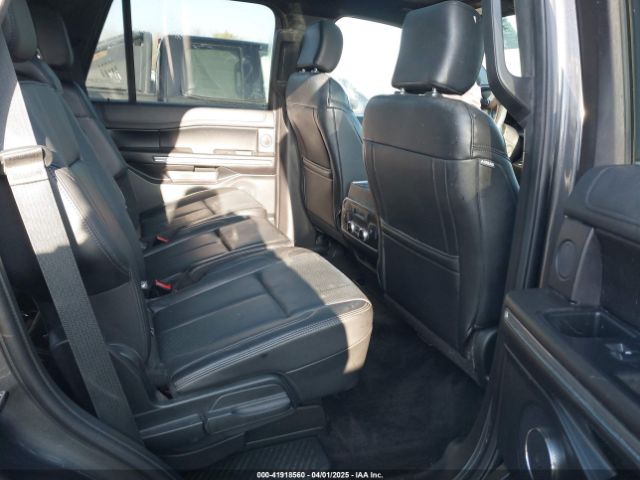 1FMJU1JT8JEA36400 Ford Expedition Xlt