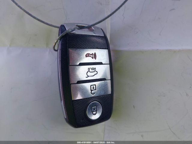 KNDJX3A51F7804867 KIA Soul !