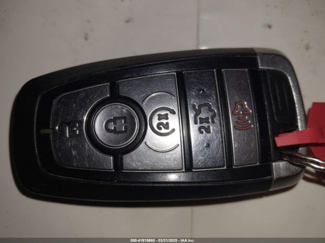 2FMPK4K91KBB77830 Ford Edge Titanium