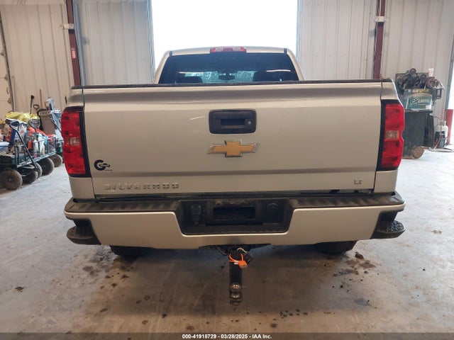 2GCVKRECXJ1111393 Chevrolet Silverado 1500 2lt