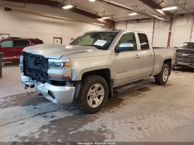 2GCVKRECXJ1111393 Chevrolet Silverado 1500 2lt