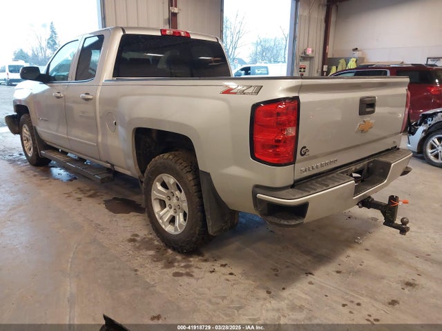 2GCVKRECXJ1111393 Chevrolet Silverado 1500 2lt