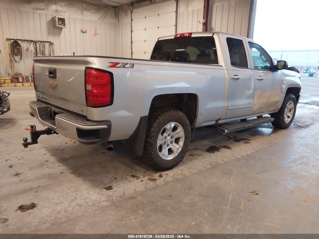 2GCVKRECXJ1111393 Chevrolet Silverado 1500 2lt