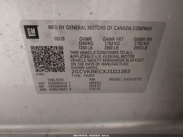 2GCVKRECXJ1111393 Chevrolet Silverado 1500 2lt