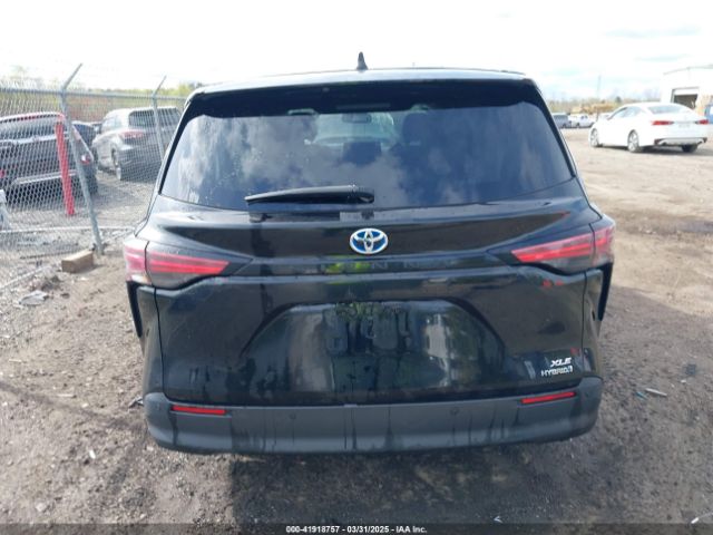 5TDYRKEC7NS114539 Toyota SIENNA XLE