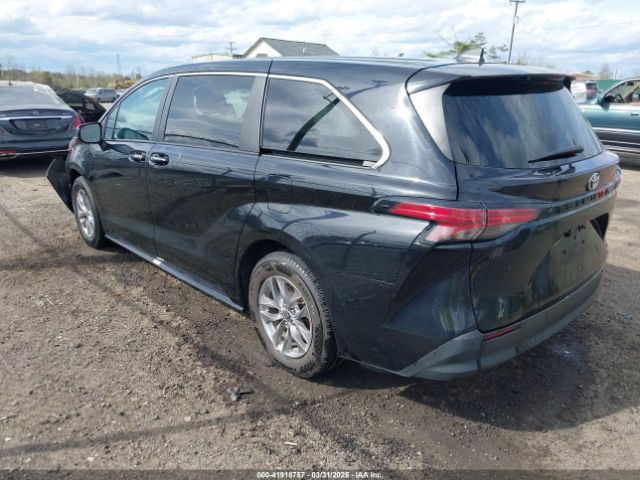 5TDYRKEC7NS114539 Toyota SIENNA XLE