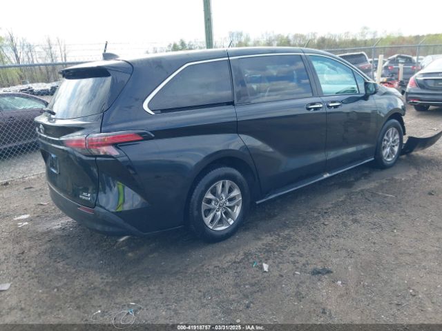 5TDYRKEC7NS114539 Toyota SIENNA XLE
