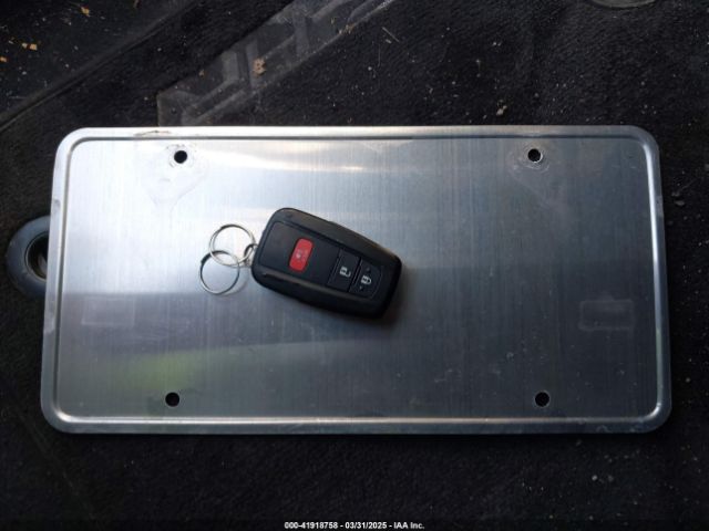 JTNKHMBX5J1006497 Toyota C-hr Xle Premium