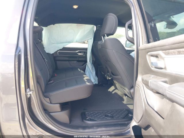 2022 RAM 1500 1C6RRFFG3NN310746 Photo 7