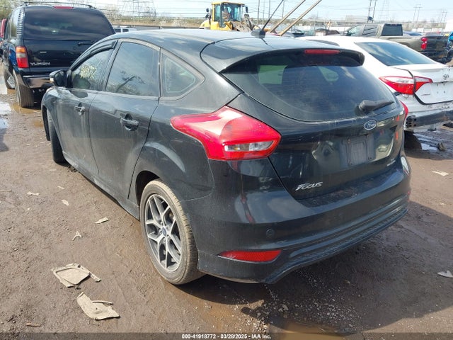 1FADP3K27FL293101 Ford FOCUS SE
