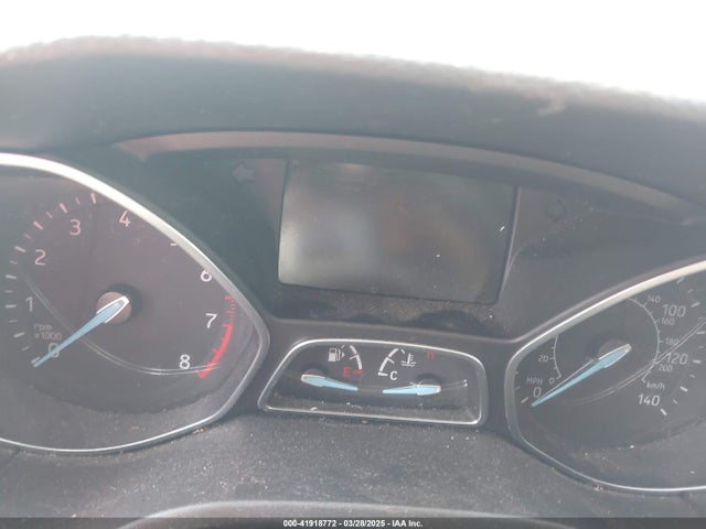 1FADP3K27FL293101 Ford FOCUS SE