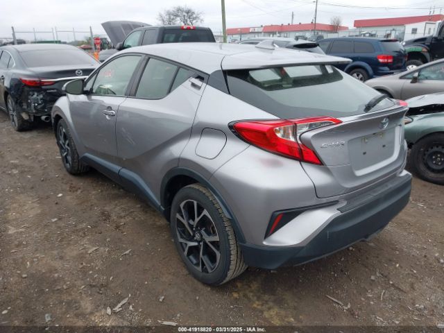 JTNKHMBX8K1024039 Toyota C-HR XLE