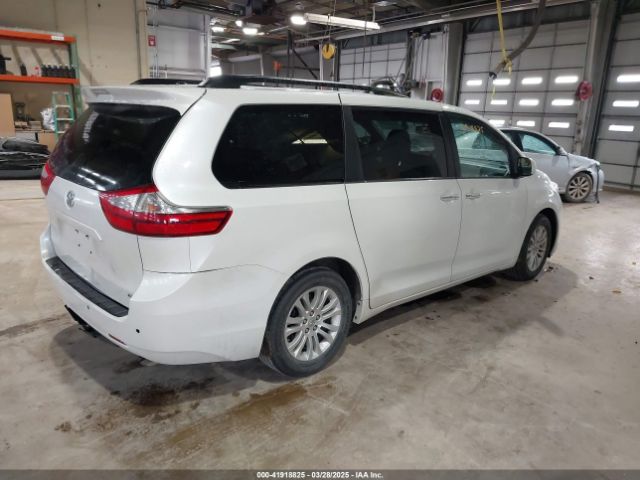 5TDYK3DC8FS598525 Toyota Sienna Xle Premium 8 Passenger