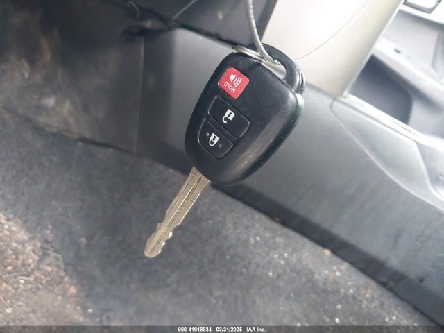 Toyota RAV4 LE 2014 2T3BFREV8EW171498 Image 11