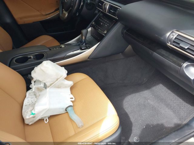 JTHC81D24J5032802 Lexus IS 300