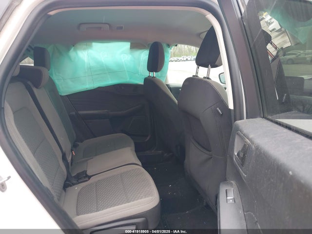 1FMCU9G61NUA61028 Ford ESCAPE SE