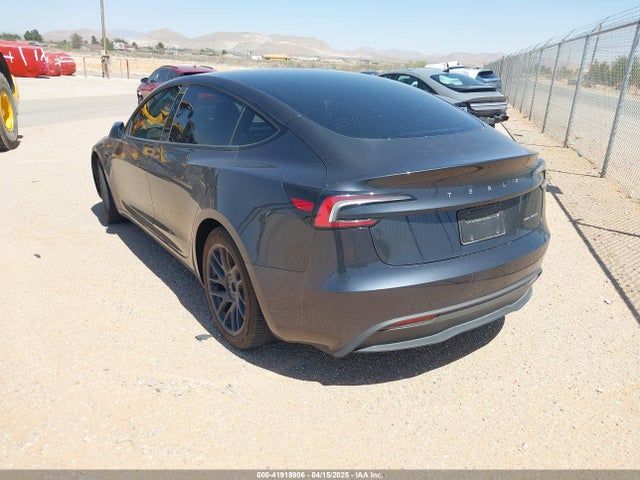 2024 TESLA MODEL 3 5YJ3E1EB6RF725258 Photo 2
