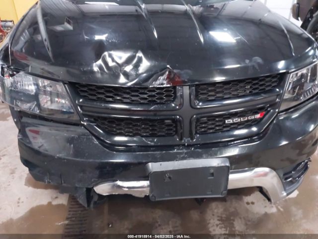3C4PDDGG2JT388205 Dodge Journey Crossroad Awd