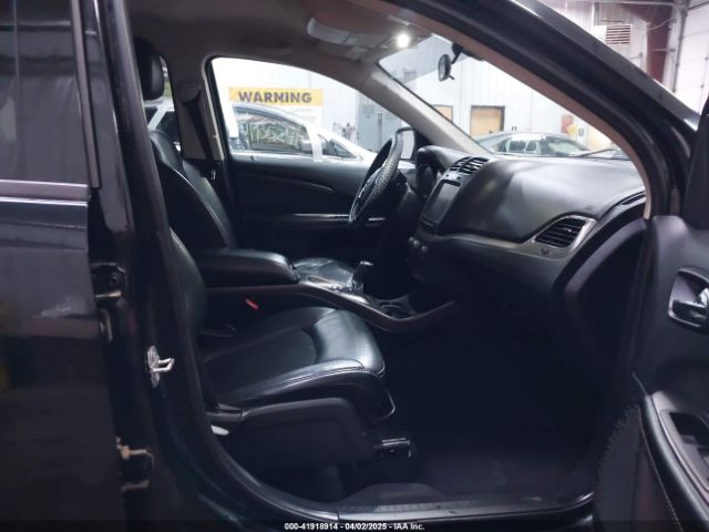 3C4PDDGG2JT388205 Dodge Journey Crossroad Awd