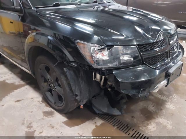 3C4PDDGG2JT388205 Dodge Journey Crossroad Awd