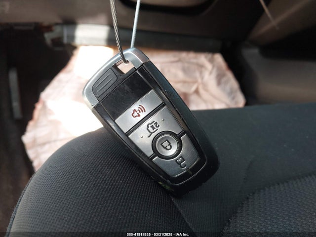 3FA6P0H74JR278012 Ford FUSION SE