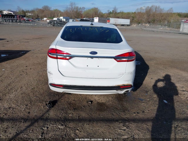 3FA6P0H74JR278012 Ford FUSION SE