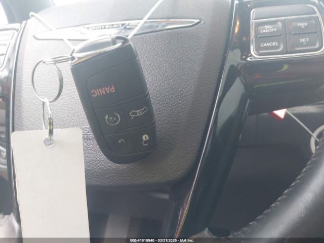 2014 CHRYSLER 300 2C3CCAGG8EH384100 Photo 10