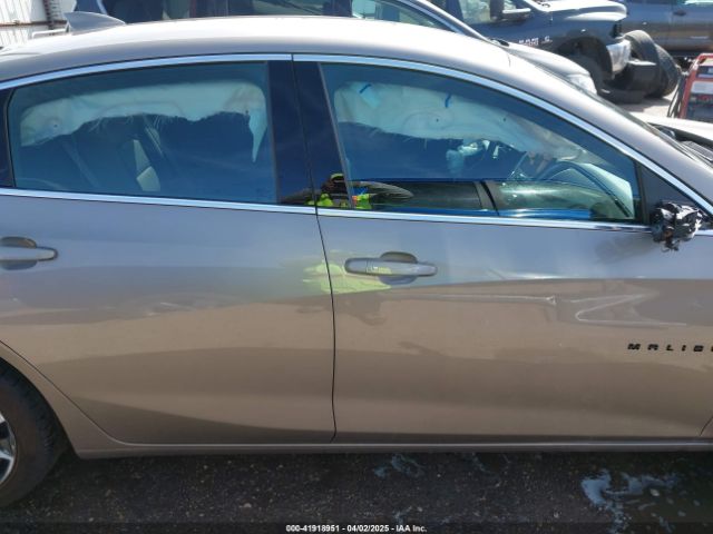 1G1ZG5ST6PF118111 Chevrolet Malibu Fwd Rs